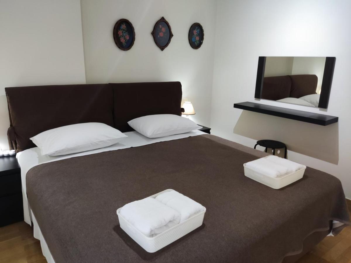 A&J Apartments Or Rooms Athens Airport Markópoulon Exteriér fotografie